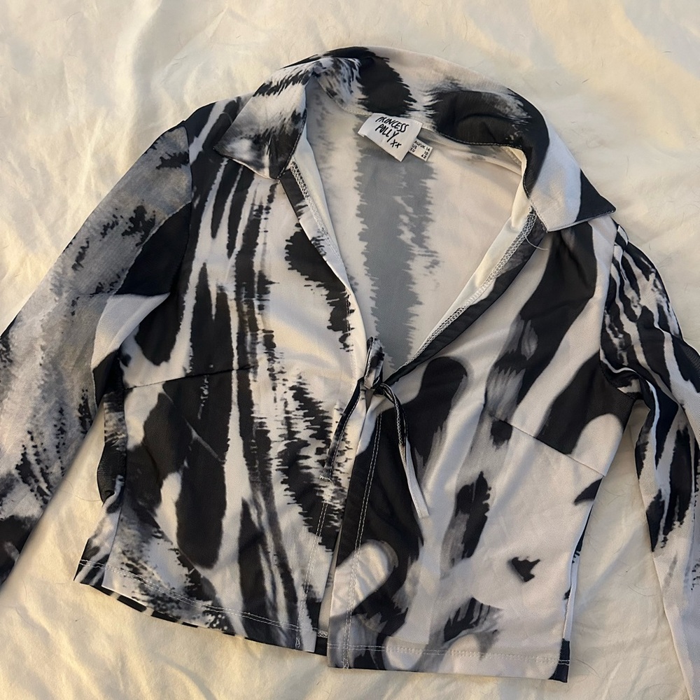 Princess Polly patterned front tie top.